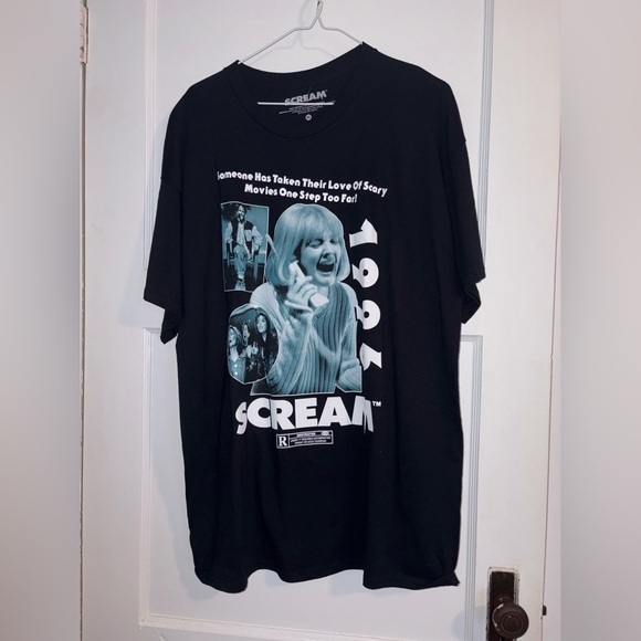 Tops - NWT Scream movie Black Graphic T-Shirt